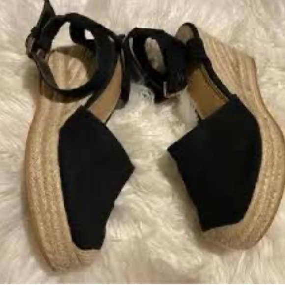 H&M Black Canvas Espadrilles with Cream Sole - Picture 4 of 8